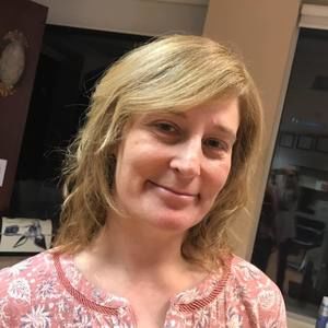 Meet your Posher, Connie